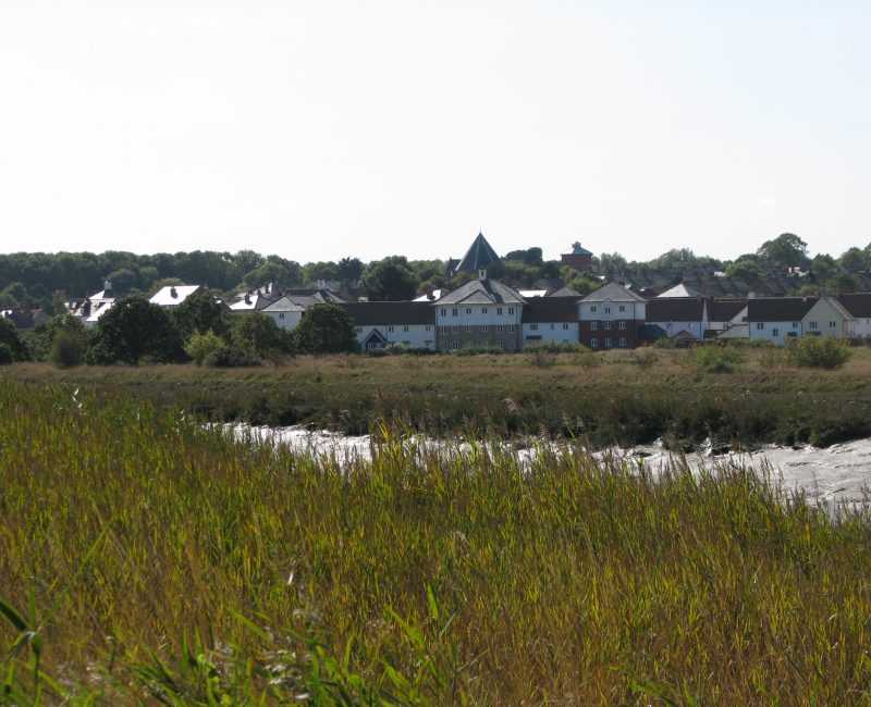 Along the Wivenhoe trail in England